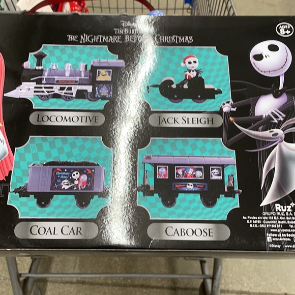 SOLDOUT RARE NIB NIGHTMARE BEFORE CHRISTMAS JACK SALLY OOGIE DISNEY TRAIN SET - Picture 4 of 10